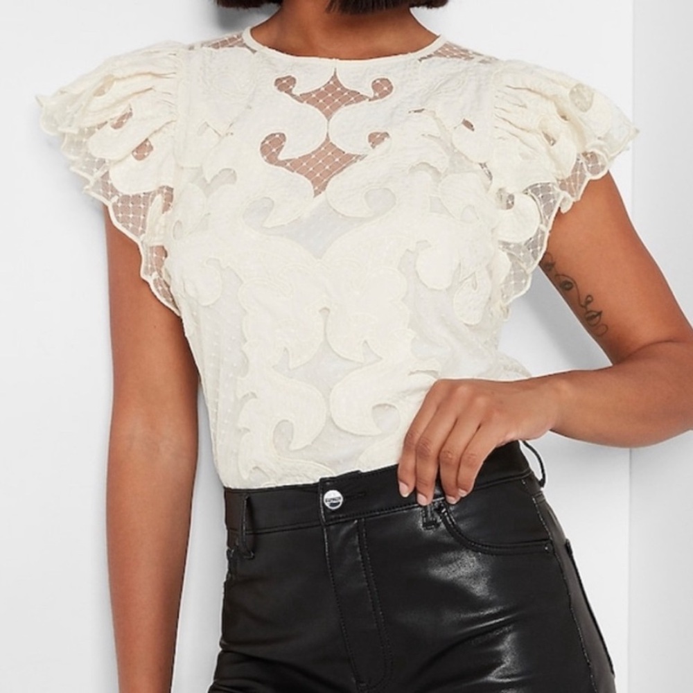 Express Cream Lace Blouse Shirt Ruffle Short Sleeve Vintage Design Feminine